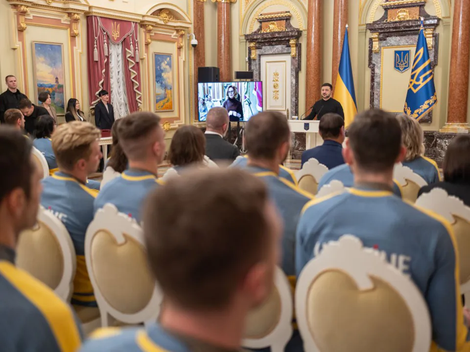 Наш прапор знову здіймався